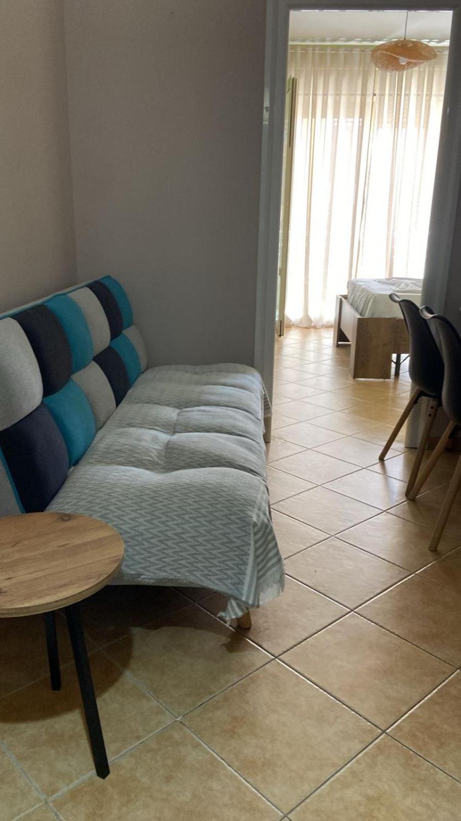 Apartment Sweet Escape *
